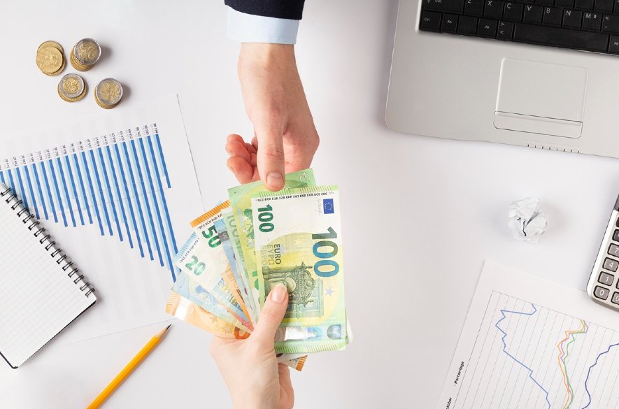 Priemerný plat žien na Slovensku je o takmer štvrtinu nižší ako u mužov