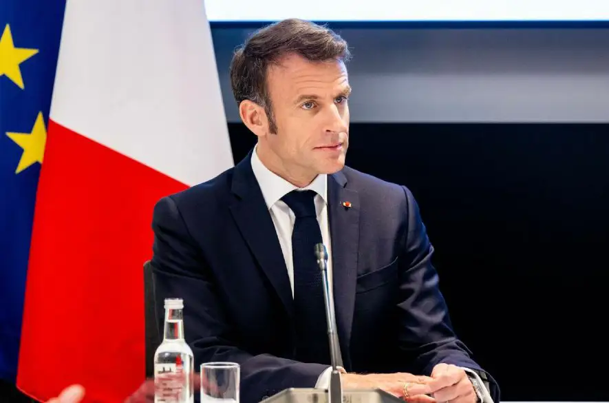 Pomoc pri umieraní: Francúzsky prezident ohlásil návrh zákona o asistovanej smrti