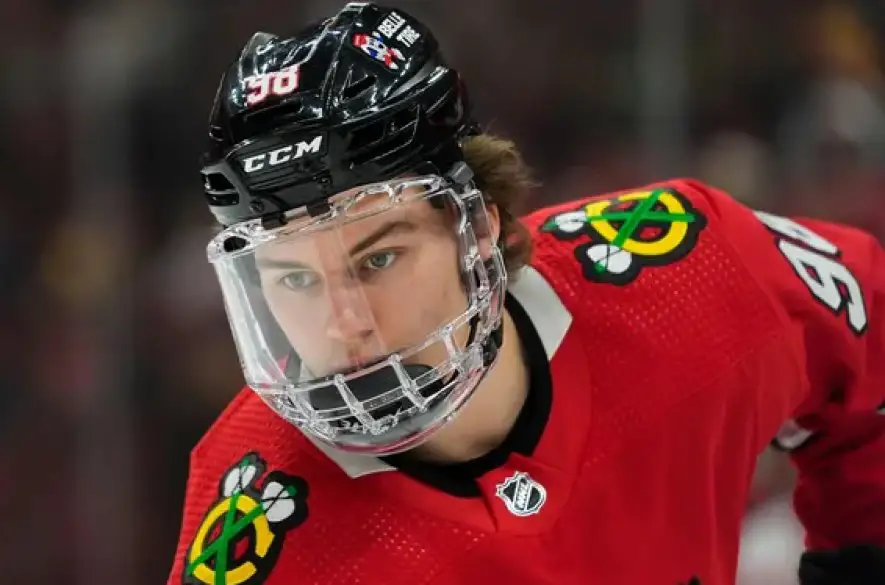 Connor Bedard V NHL naštartoval obrat Chicaga, Calgary bez Martina Pospíšila skončili s prehrou na ľade Caroliny
