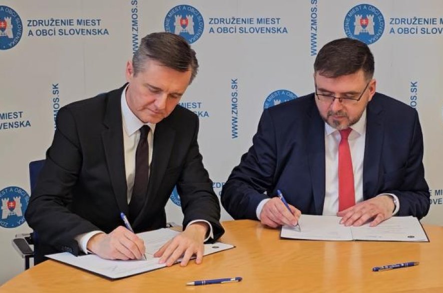 Nová aliancia pre Slovenských krajanov: ZMOS a Úrad pre Slovákov žijúcich v zahraničí podpásali Memorandum o spolupráci