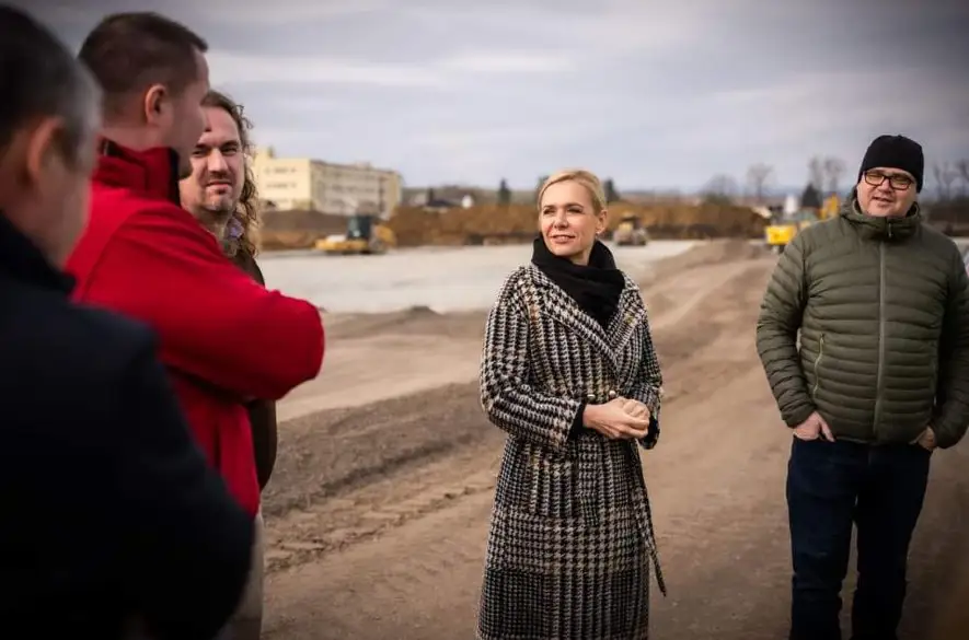 D. Saková: Prvá časť pripravovaného strategického parku v Rimavskej Sobote je odovzdaná investorovi. Spoločnosť Winkelmann môže začať s výstavbou závodu