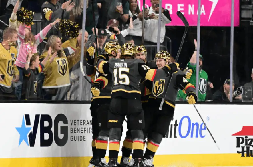 Nemec ani Regenda v NHL nebodovali, Crosby sa v jednej zo štatistík dotiahol na Gretzkého