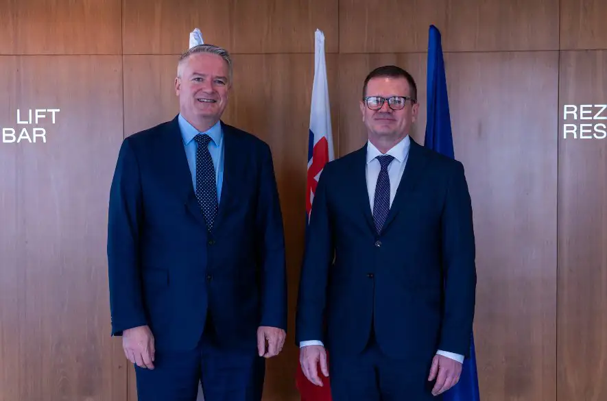 Vicepremiér Kmec sa stretol s generálnym tajomníkom Organizácie pre hospodársku spoluprácu a rozvoj Mathiasom Cormannom