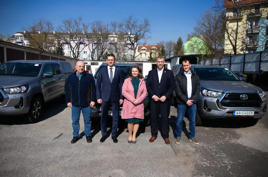 Rezort vnútra posilňuje techniku v oblasti civilnej ochrany: Kontrolné chemické laboratóriá civilnej ochrany majú k dispozícii  3 nové terénne vozidlá