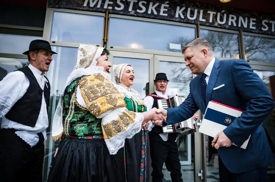PREHĽAD: Historické výjazdové rokovanie v Galante očami premiéra a ministrov!