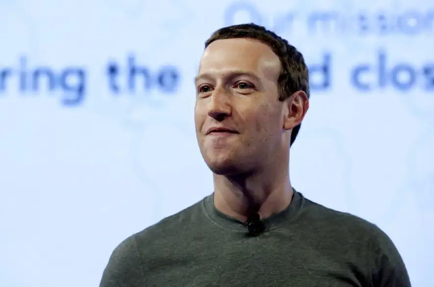 Facebook zmenil ako vidíme priateľstvo. Najväčšia sociálna sieť začala ako pomsta bývalej priateľke