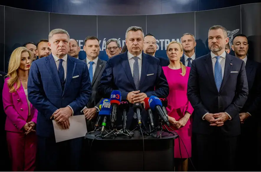 VIDEO: Vládne strany podporili Pellegriniho. Čo presne povedali Robert Fico a Andrej Danko?