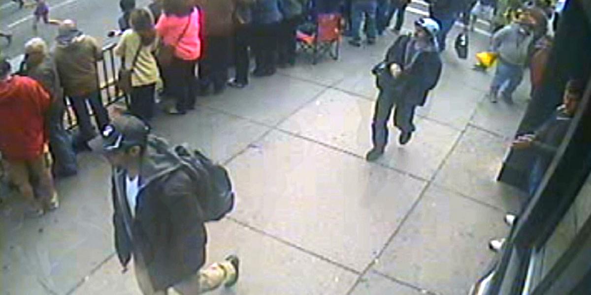 FBI zverejnila zábery oboch podozrivých z útoku v Bostone
