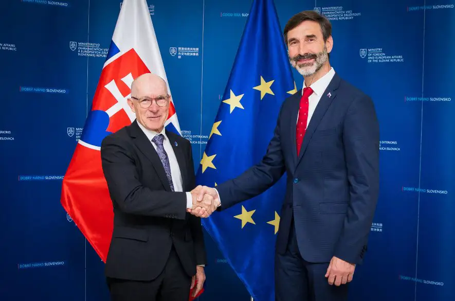 Juraj Blanár s výkonným tajomníkom Robertom Floydom diskutovali o zákaze jadrových skúšok