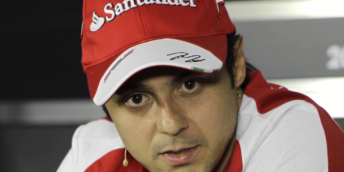 Prvý tréning v Bahrajne vyhrali  jazdci tímu Ferrari