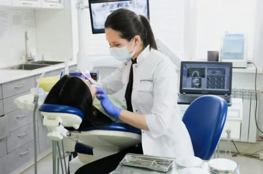 Rezort zdravotníctva: Zubné benefity v poisťovniach sa od mája zrušia