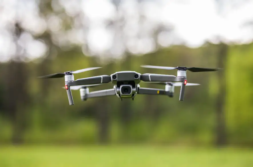 Rezort obrany vyzýva ľudí, aby nelietali dronmi nad vojenskými objektmi a infraštruktúrou