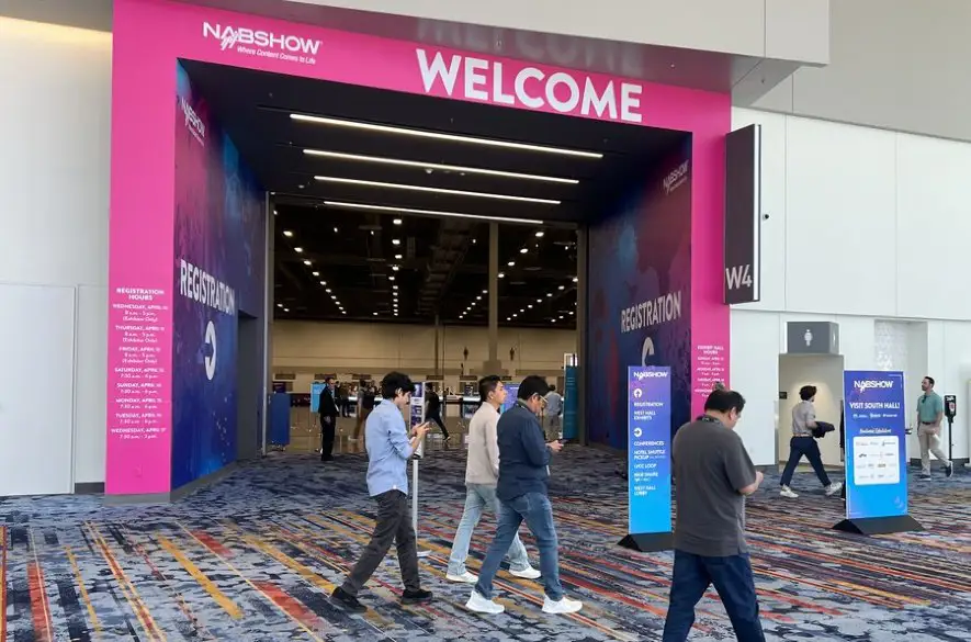 AI poháňa budúcnosť amerického vysielania, médií a zábavného priemyslu. Poukázala na to aj výstava v Las Vegas