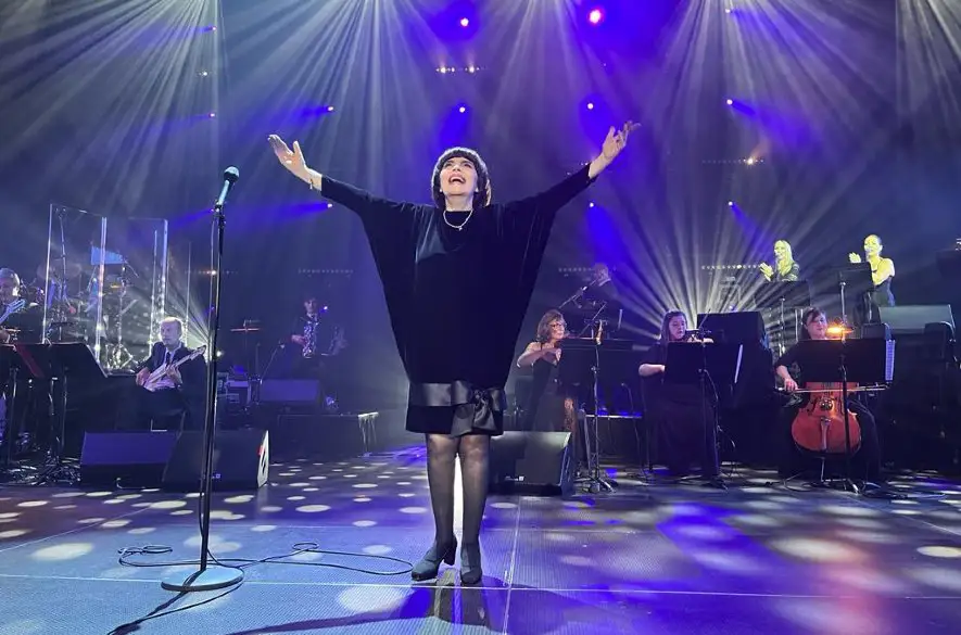 Koncert Mireille Mathieu v Bratislave si nenechá ujsť slovenská šansoniérka Andrea Zimányiová, ktorá má s Mireille dokonca spoločné korene!