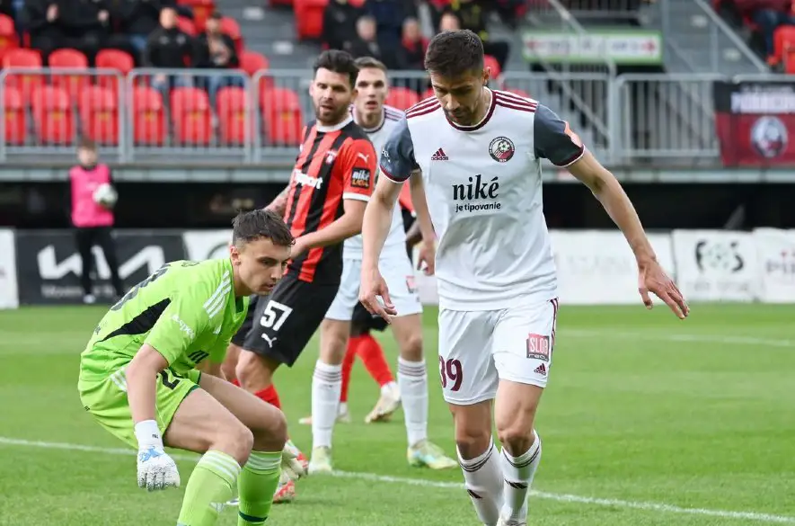Vo finále Slovnaft Cupu sa stretne Spartak Trnava a MFK Ružomberok