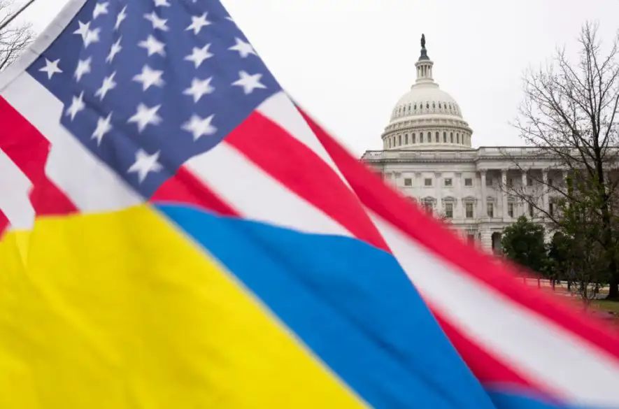 Americký Senát schválil balík pomoci pre Ukrajinu. Joe Biden sa zaviazal podpísať ho čo najskôr