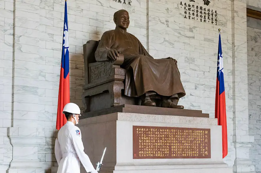 V Taiwane odstránia sochy niekdajšieho vojenského diktátora Čankajška, sú ich stovky