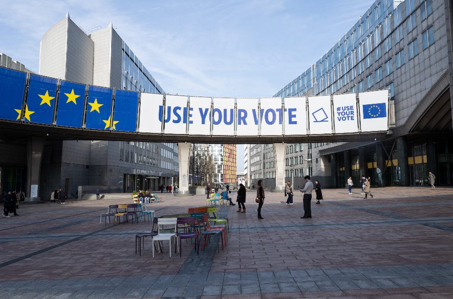 Deň Európy: pred európskymi voľbami sa pamiatky v mestách EÚ rozsvietia v jej farbách