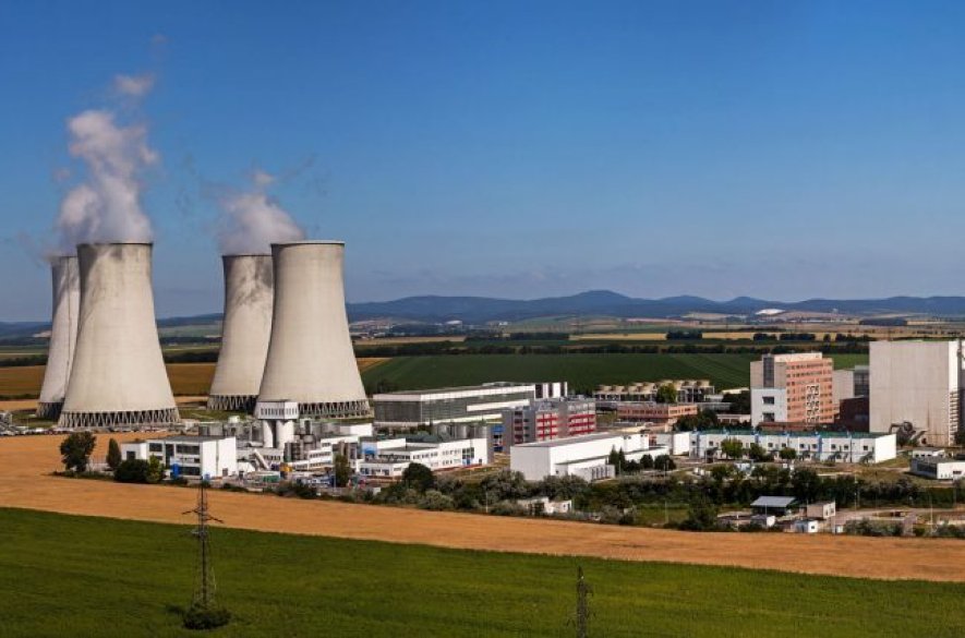 Vláda schválila zámer výstavby nového jadrového zdroja. Ministri Saková a Kamenický dostali úlohy, čo majú pripraviť