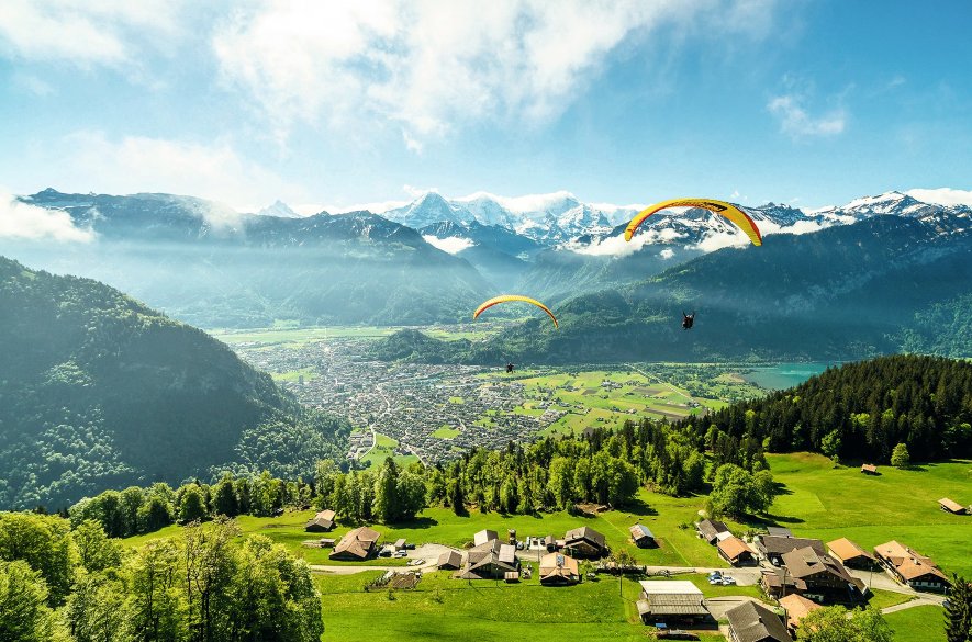 Tip na dovolenku: Alpy nie sú len o lyžovačke. V každej krajine, ktorou prechádzajú, majú svoju kultúru