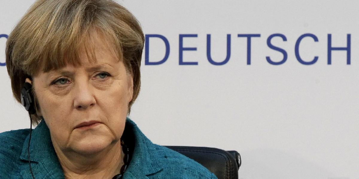 Členské štáty sa musia vzdať suverenity, tvrdí Merkelová