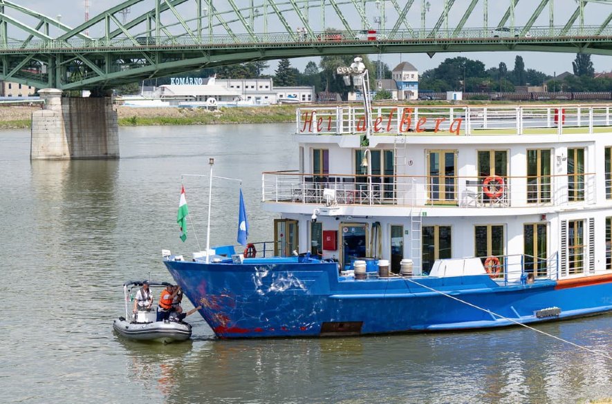 Zrážka lodí na Dunaji: Stále sa pátra po 5 nezvestných