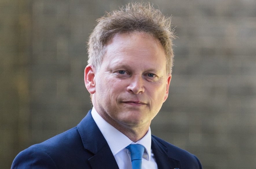 Británia: Čína dodáva Rusku bojovú smrtiacu techniku