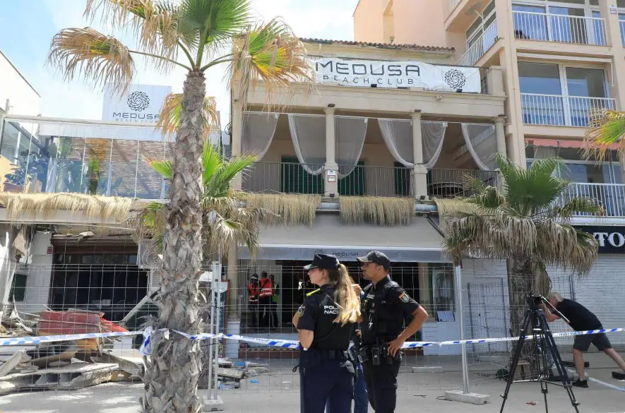 Malorka: Terasa reštaurácie, ktorá sa zrútila, nemala licenciu  + VIDEÁ