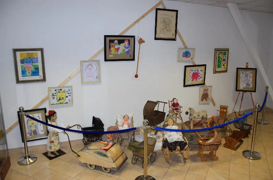 Trnavskí archivári sprístupnili verejnosti unikátnu výstavu. Venovaná je hračkám od 16. po 21. storočie
