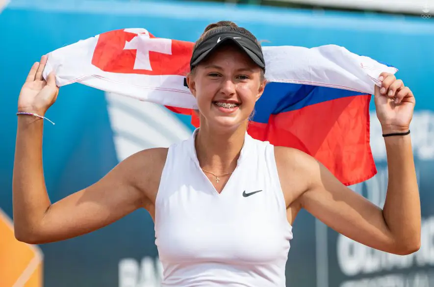 Slovenská tenistka Jamrichová si zahrá semifinále juniorskej štvorhry Roland Garros. Vo štvrťfinále zvíťazila s Češkou Valentovou