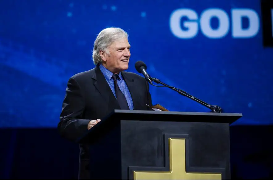 Evanjelista Franklin Graham priniesol správu o Božej láske do Veľkej Británie + VIDEO