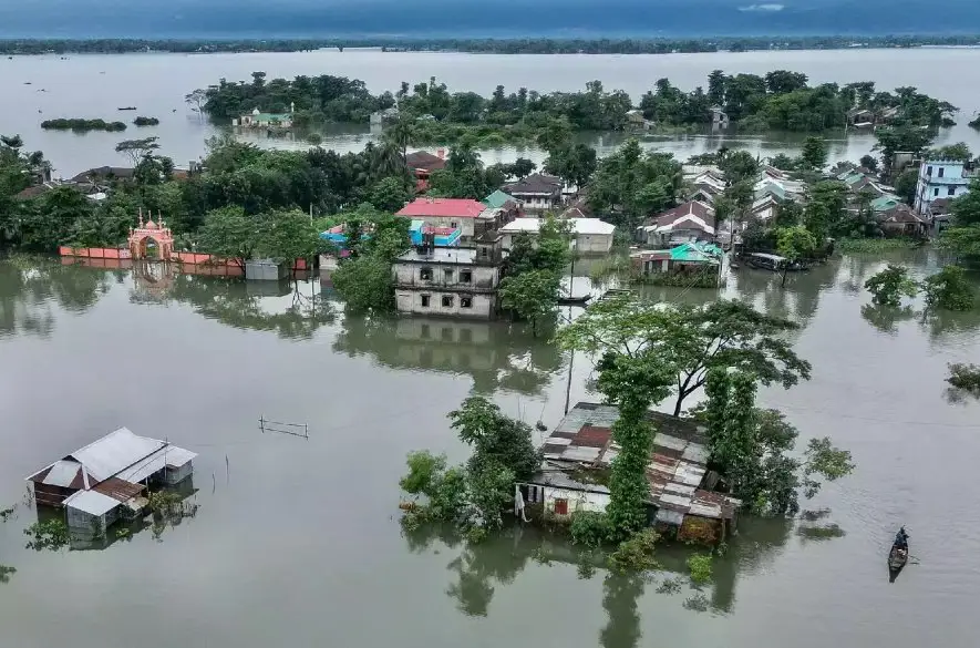 Najmenej 14 osôb prišlo o život v Nepále počas záplav a zosuvov pôdy +VIDEO