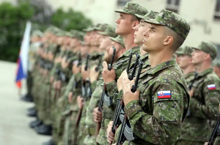 Prieskum: Slovensko by v prípade vojny bránila len štvrtina obyvateľov