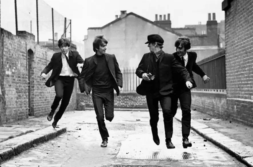 LP platňa a singel A Hard Day's Night od Beatles majú už 60 rokov +VIDEO