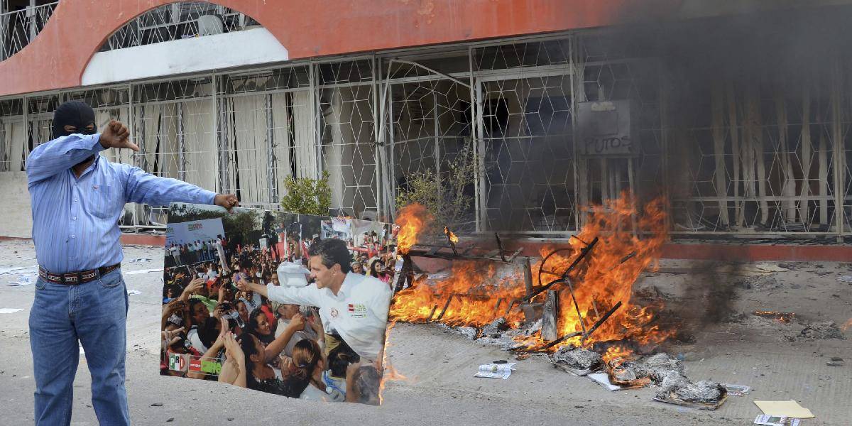 Protest mexických učiteľov: Podpálili kancelárie vládnej strany!