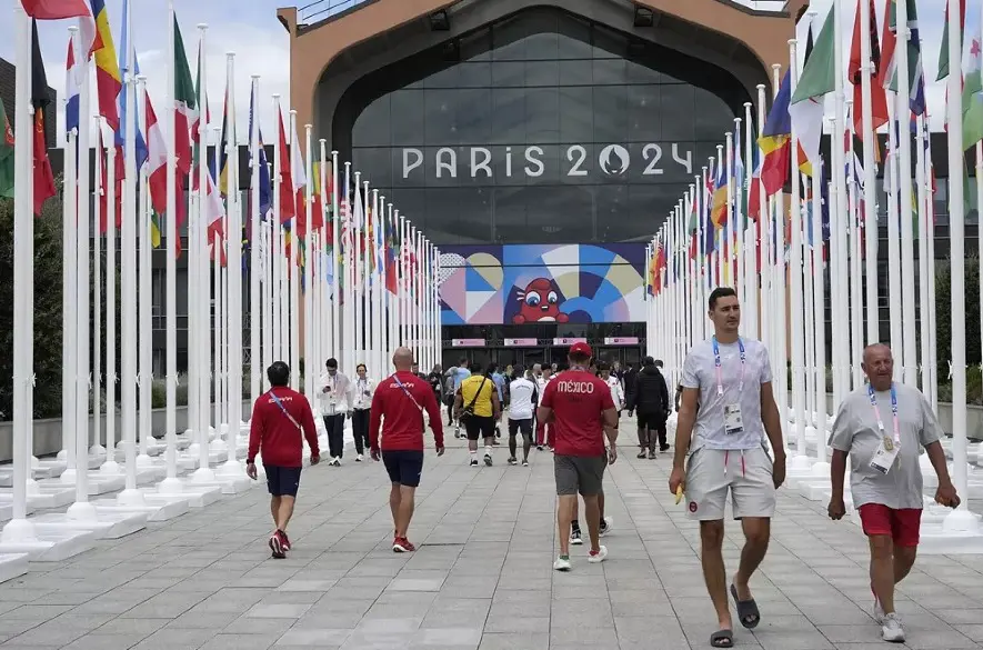 Desiatky tisíc policajtov, uzavreté miesta aj umelá inteligencia. Ako Francúzi chránia olympiádu?