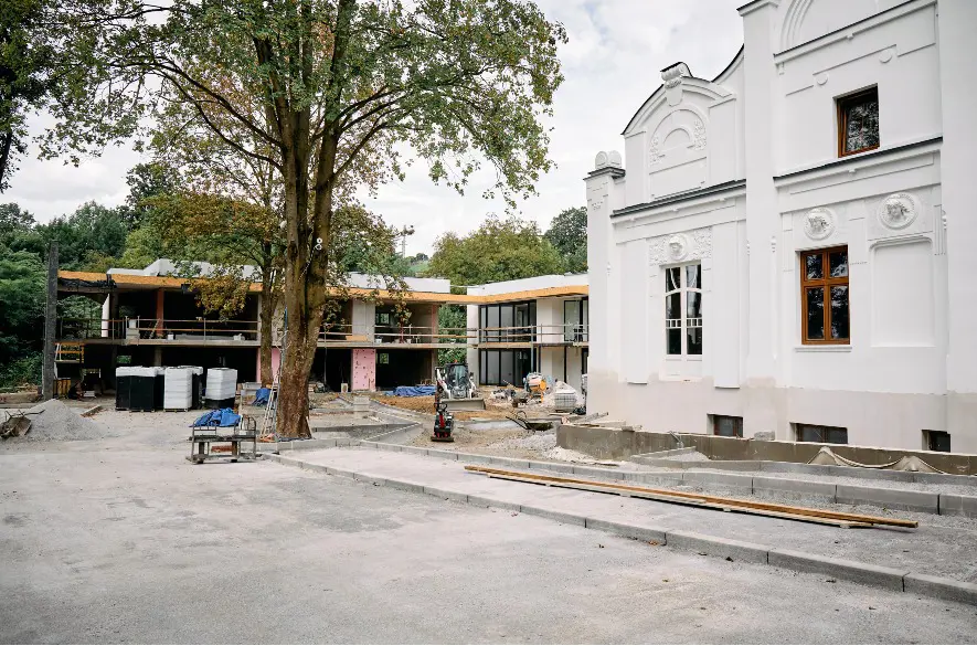 Rekonštrukcia kaštielika v Banskej Bystrici pokročila. Hotová by mala byť do konca roka