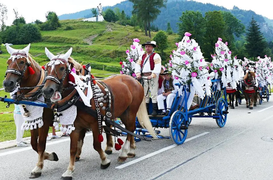 Jánošíkove dni v Terchovej: Na folklórnom festivale vystúpi takmer 1 600 účinkujúcich