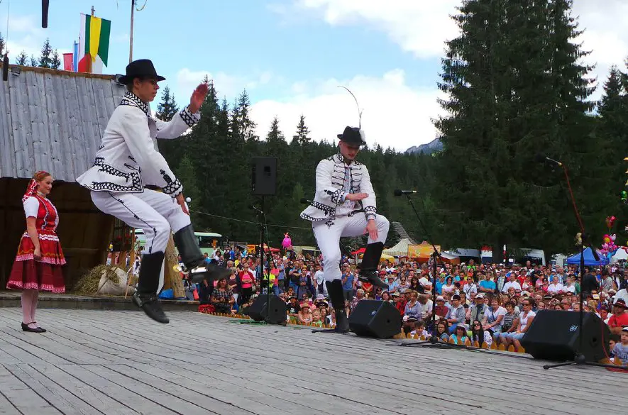 Zuberec: Pod Roháčmi sa začínajú folklórne slávnosti