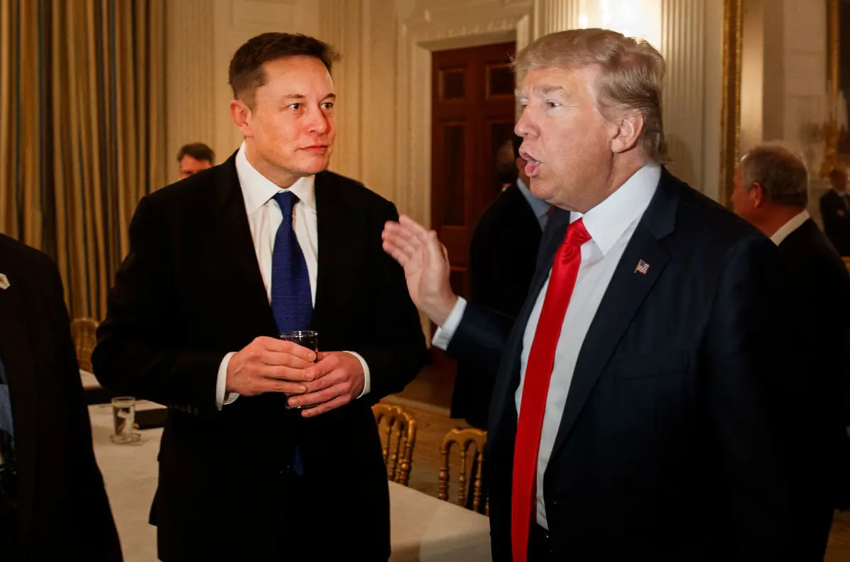 Trump a Musk chystajú „zábavný“ rozhovor. Po polnoci sa bude vysielať na sociálnej sieti X