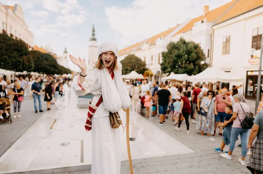 Trnava: Tradičný trnavský jarmok budú sprevádzať aj dopravné obmedzenia. Všetko, čo potrebujete vedieť