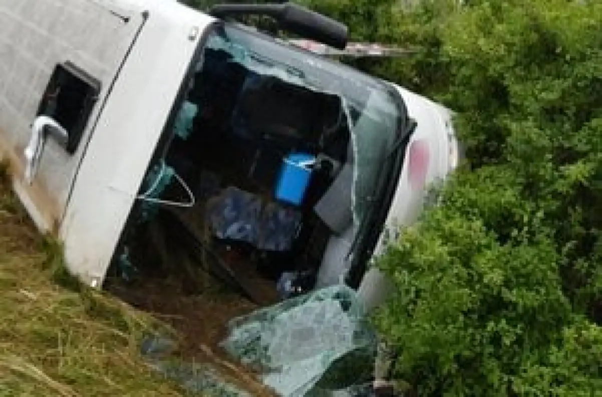 Nehoda autobusu v Bolívii si vyžiadala 14 obetí