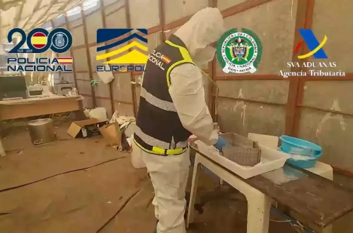 Europol odhalil kokaínové laboratórium a zadržal 28 ľudí + FOTO + VIDEO