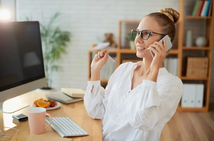 Môže používanie mobilných telefónov spôsobiť rakovinu mozgu?