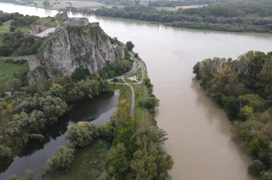 Taraba: Ak by hrozilo pretrhnutie hrádzí, išli by sme do riadeného otvorenia koryta Moravy