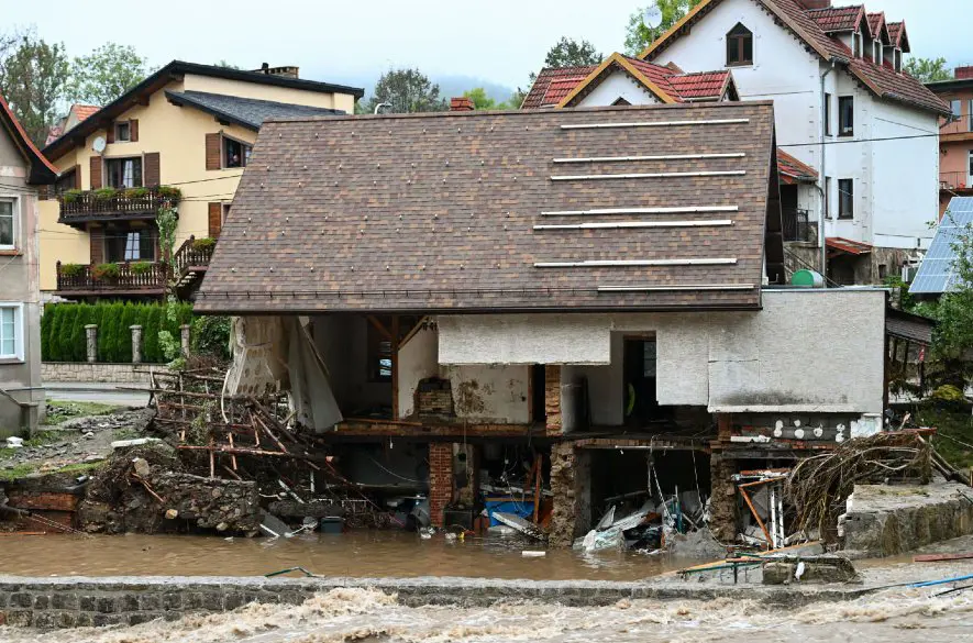 Poľsko: Tragický pohľad na mesto! Ako ho zničila voda? + VIDEÁ