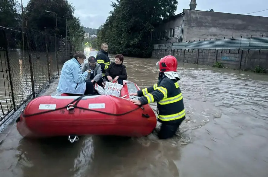 Podpora ľudí zasiahnutých povodňami: Praktické a emocionálne aspekty +VIDEO