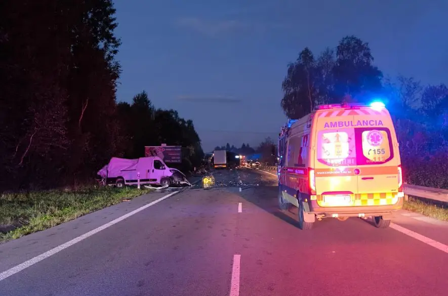 Krásno nad Kysucou: Vážna dopravná nehoda si vyžiadala dvoch ťažko zranených + VIDEO