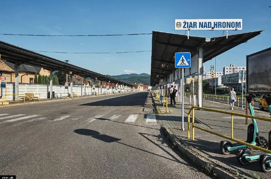 Žiar nad Hronom chystá modernizáciu autobusovej stanice. Zlepšia sa služby pre cestujúcich