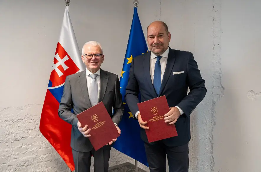 Bratislava: Rezort športu podpísal memorandum s Ekonomickou univerzitou